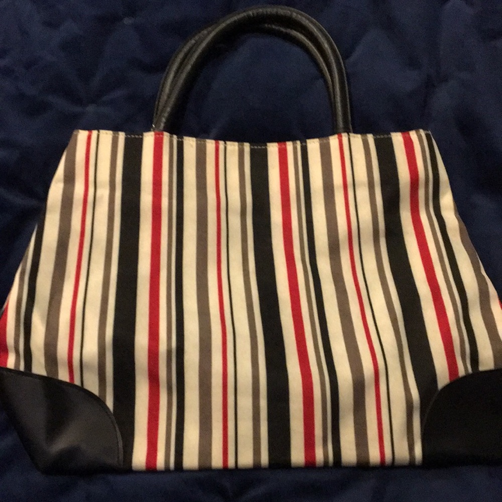 🎇3 for 18 item. Small tote. Very cute. Like new any 3 marked 🎇all fir 18$